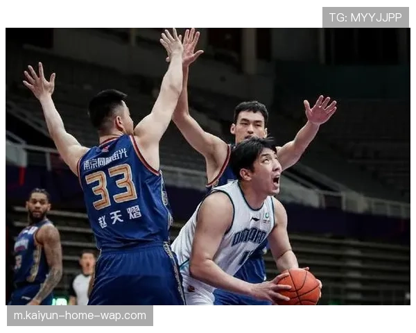 刘维伟青春风暴战术见效 青岛第二节净胜分高居联盟第二 刘维伟青春风暴战术见效 青岛第二节净胜分高居联盟第二