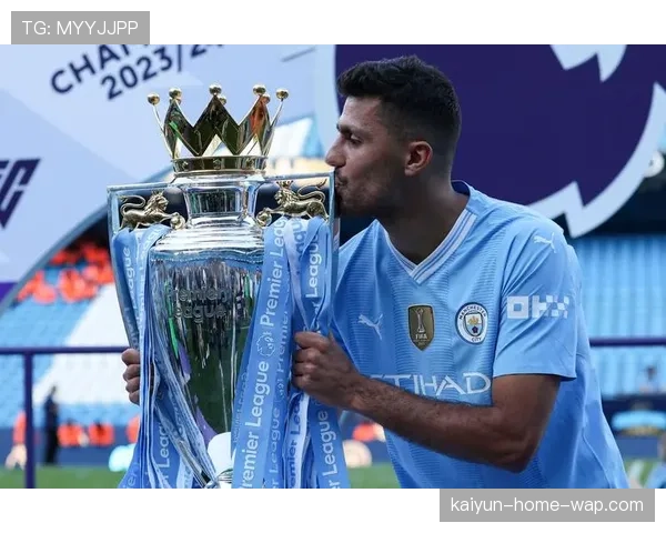 曼城后腰位置轮换频繁 罗德里负荷管理成关键课题